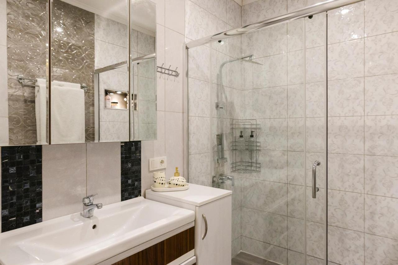 Porta Batumi Tower Sea Breeze 2012 Apartment Bagian luar foto